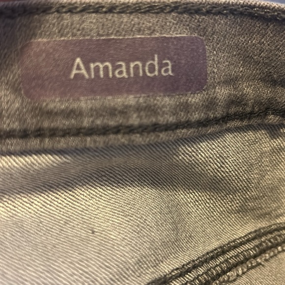 Gloria Vanderbilt Amanda Jeans Gray Wash Size 16WS 16W Short Inseam - Picture 5 of 5